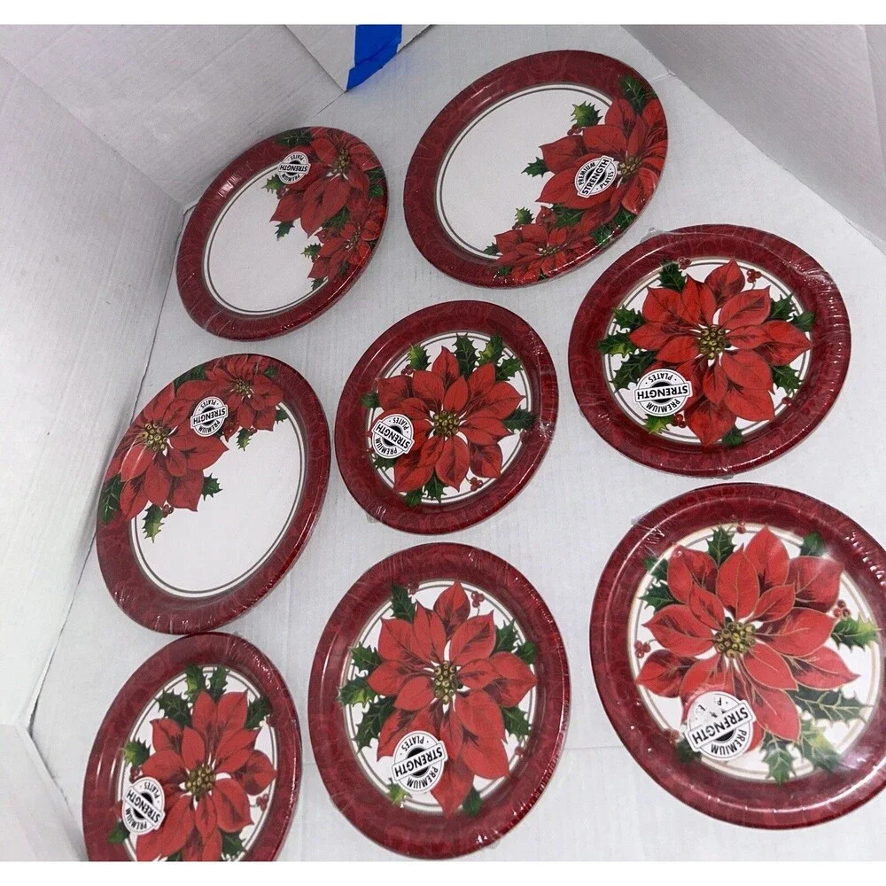 Christmas Poinsetta paper plates 8 packages